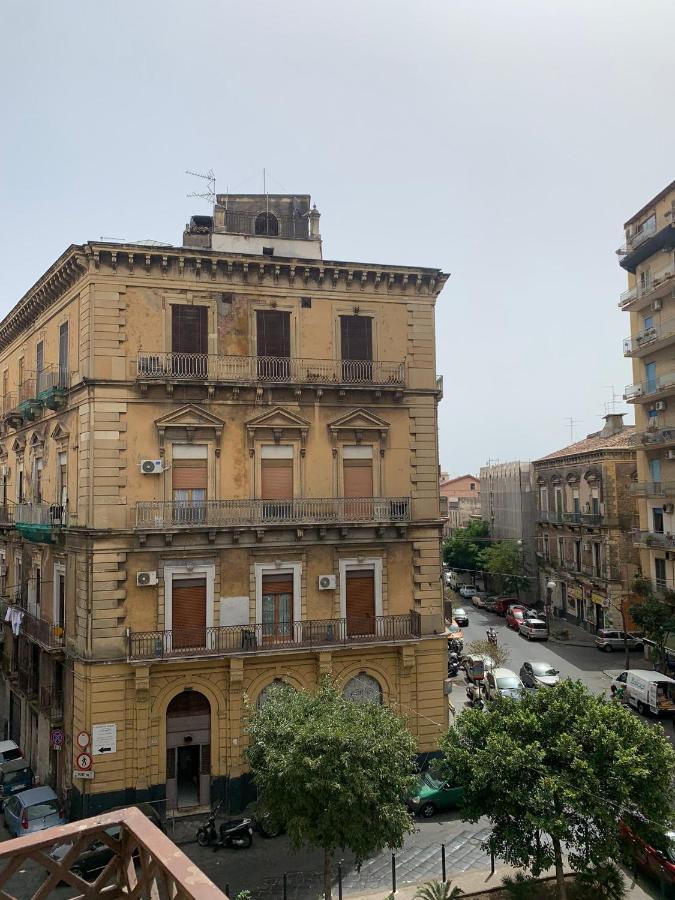 Avaya - Monolocale Soppalcato In Centro Storico Catânia Exterior foto